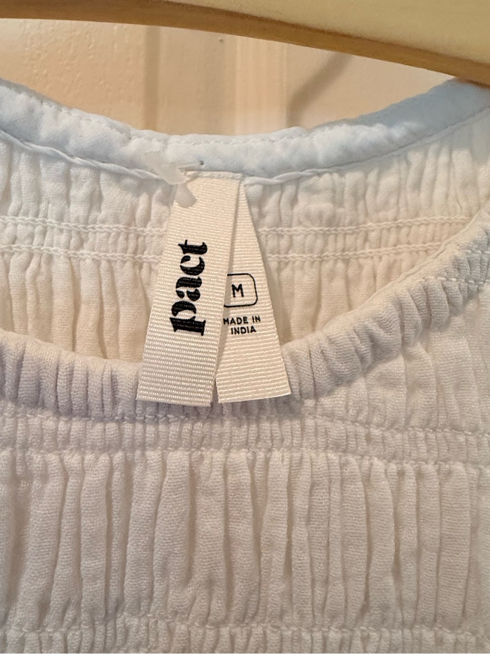 ☁️☁️Pact Organic Cotton Coastal Double Gauze Smocked Dress size M☁️☁️ - Picture 5 of 9